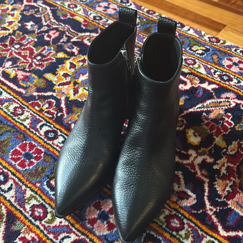 Everlane leather boots. Size 7.5